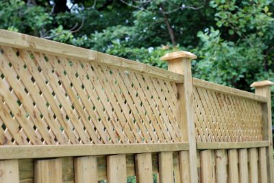 Lattice Fence Installation Service